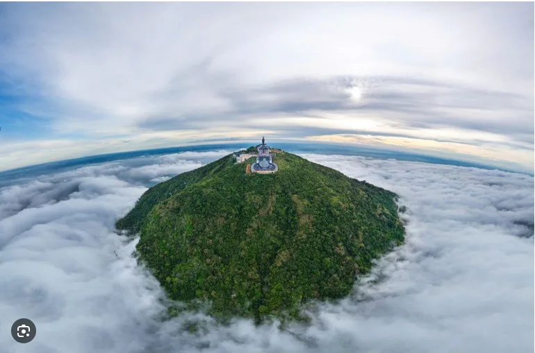 trai-nghiem-tu-a-z-kinh-nghiem-di-nui-ba-den-a22